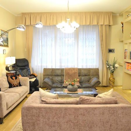 Classic Flat At Basilica Apartment Budapest Exterior photo